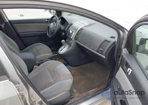 2011 Nissan Sentra 2.0S z USA, uszkodzony, nr VIN 3N1AB6AP8BL699903